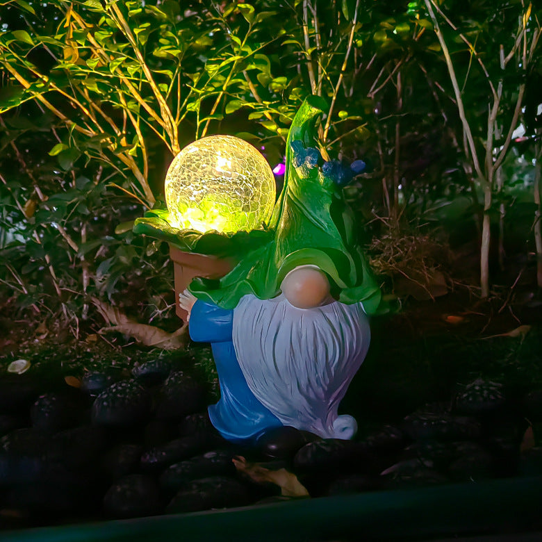 New doll ornaments garden decoration resin green dwarf solar lamp manufacturers spot wholesale