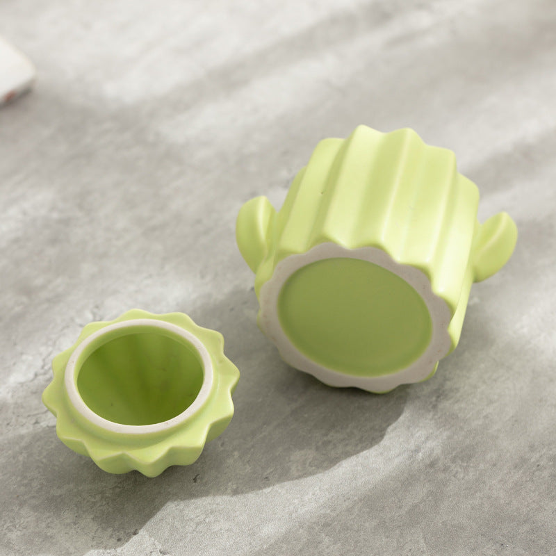 Human body shape candle cup cactus matte ceramic aromatherapy small capacity home candlestick decoration