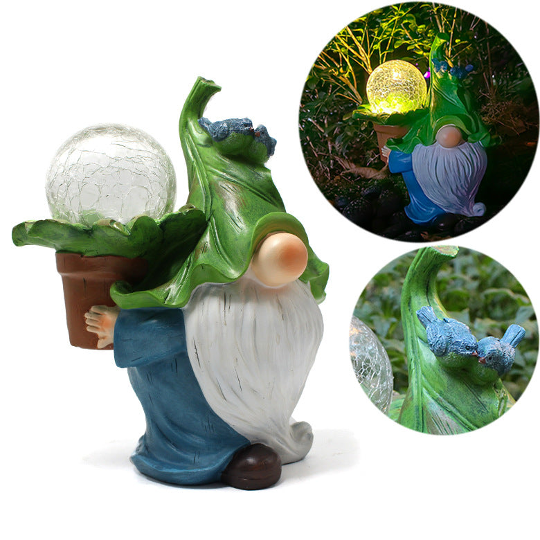 New doll ornaments garden decoration resin green dwarf solar lamp manufacturers spot wholesale