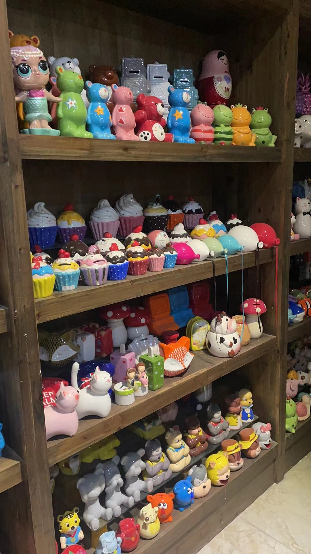 Bear money box kuma kawaii cute ceramic piggy banks pink red custom logo