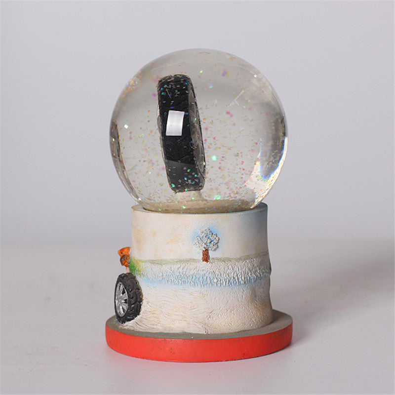 Resin crafts creative tire car snow ball car decoration water balloons can be customized by manufacturers