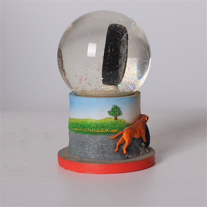 Resin crafts creative tire car snow ball car decoration water balloons can be customized by manufacturers