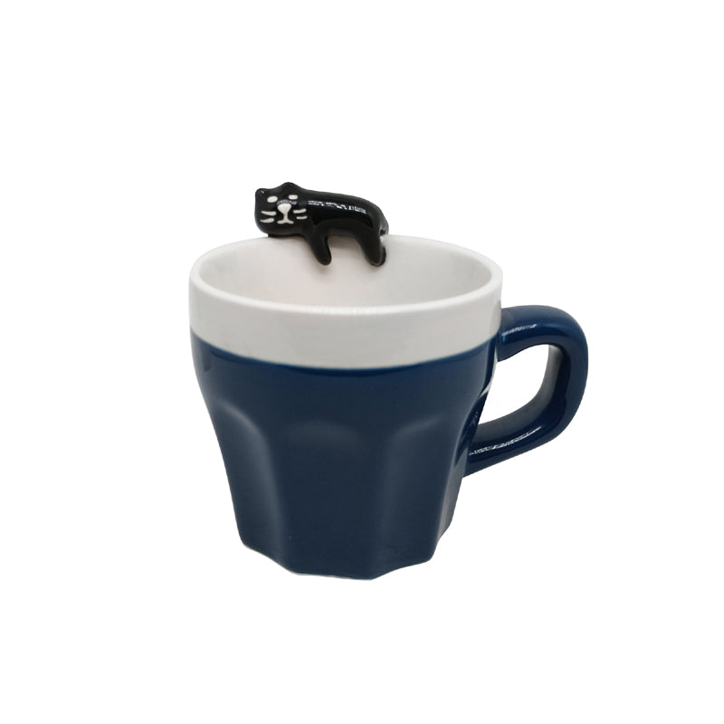 ceramic mug cute cat sits on the cup customization