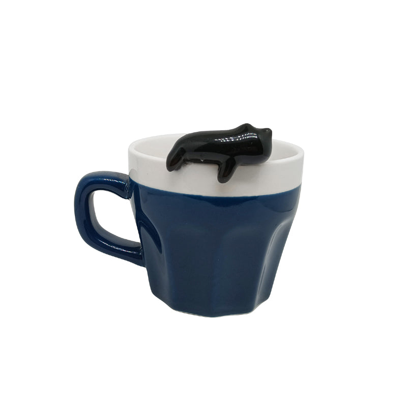 ceramic mug cute cat sits on the cup customization